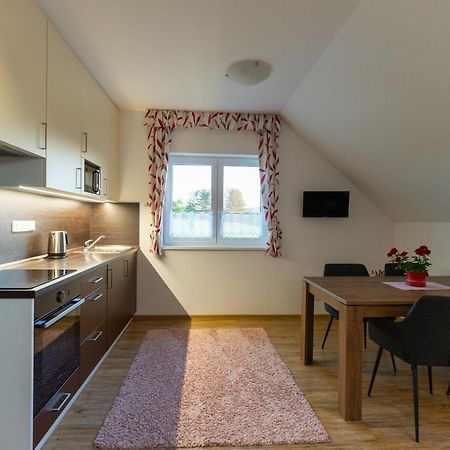 Apartmány Kohoutek a Slepička v Novohradských horách Nové Hrady Esterno foto