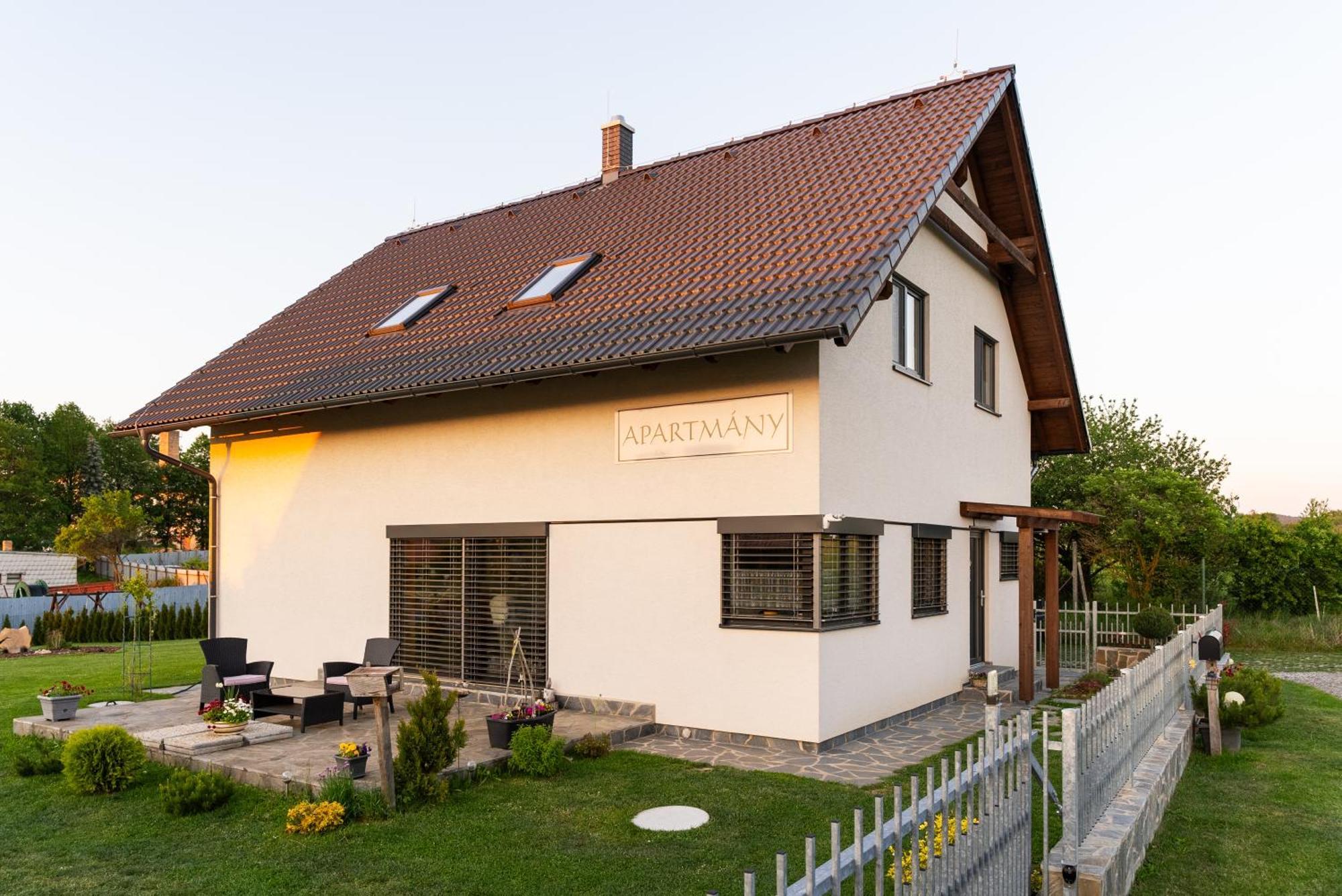 Apartmány Kohoutek a Slepička v Novohradských horách Nové Hrady Esterno foto