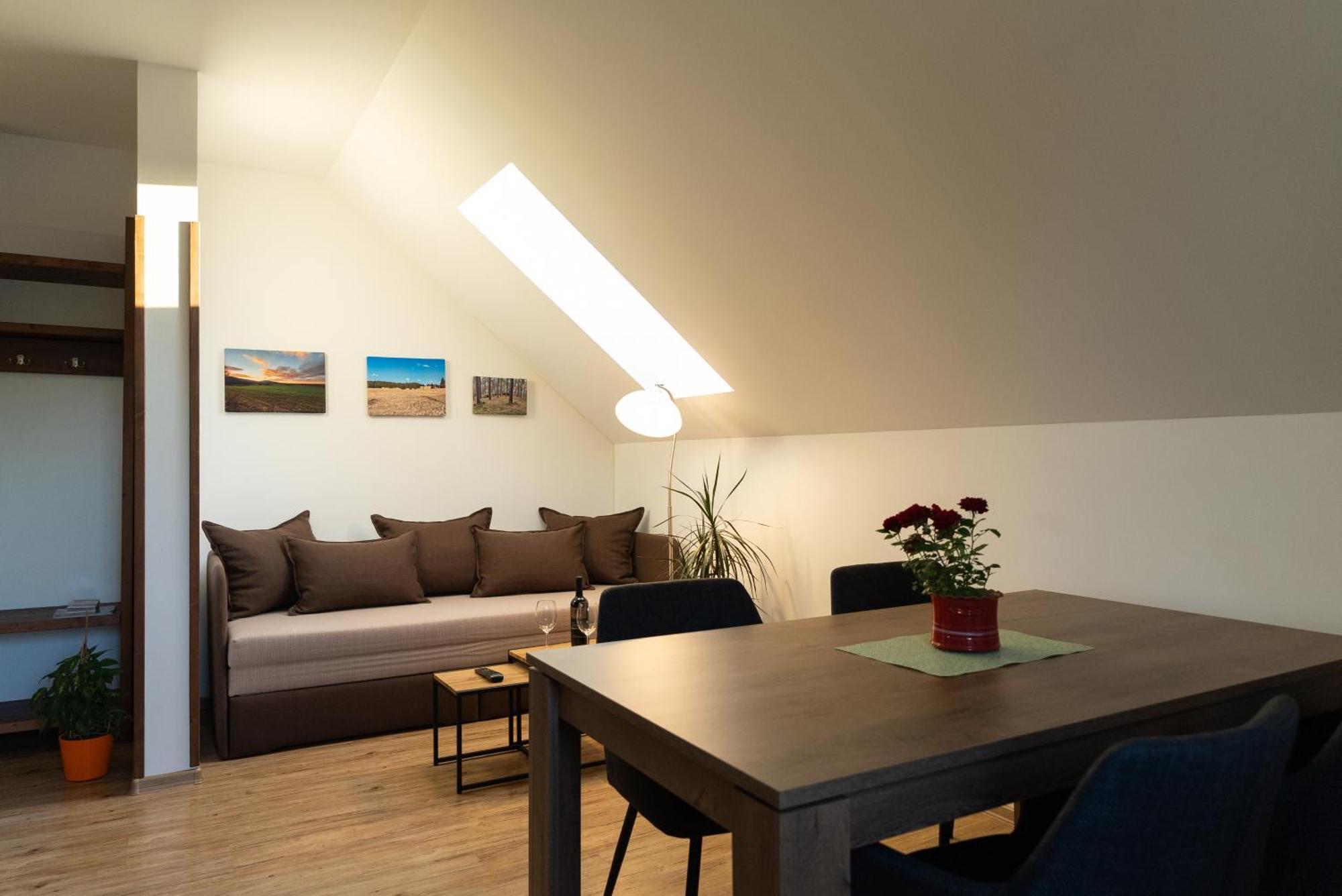 Apartmány Kohoutek a Slepička v Novohradských horách Nové Hrady Esterno foto